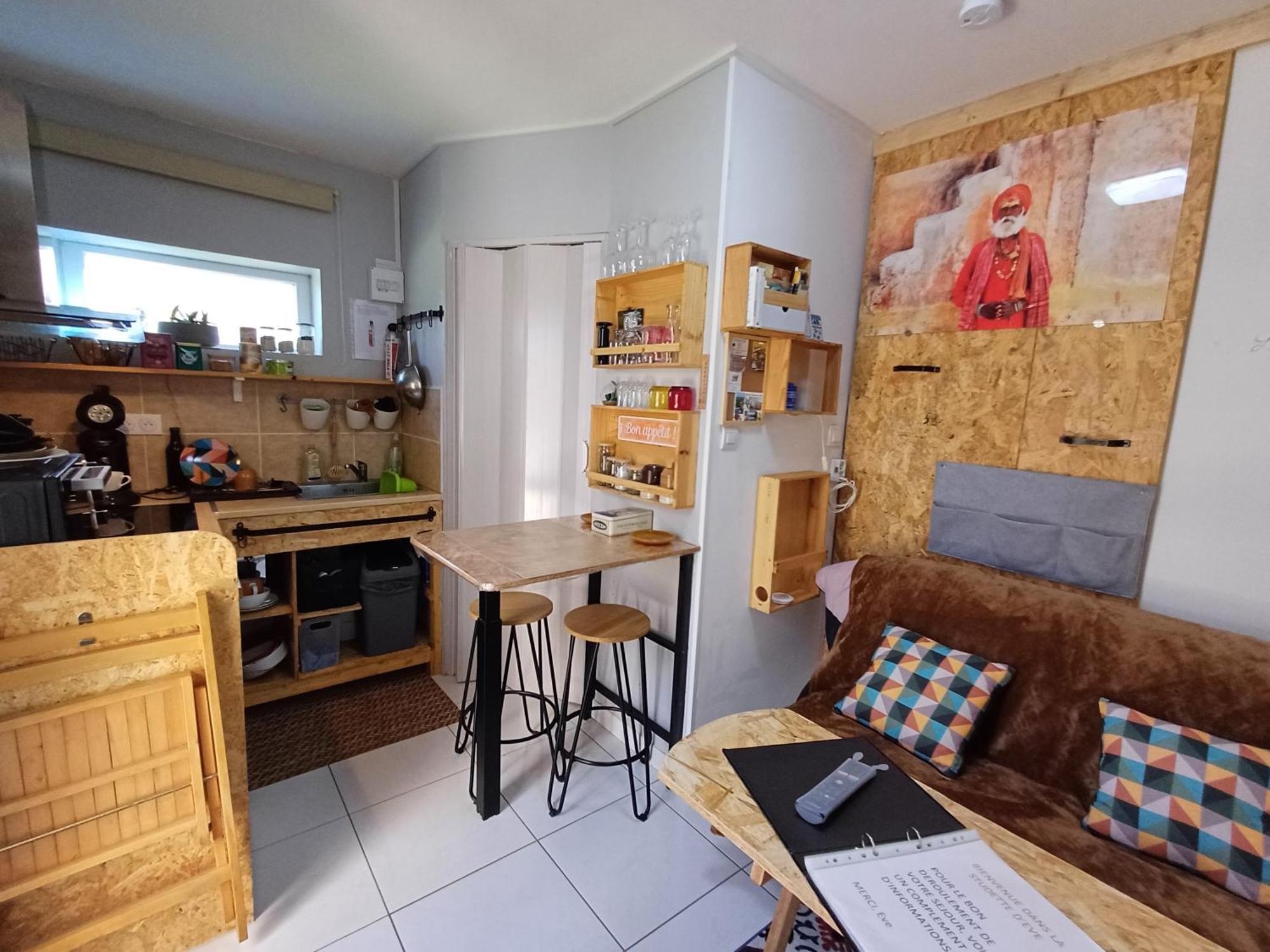 Studio 10M2, Terrasse 18M2 , Parking, Piscine Et Accueille Les Animaux Quissac  Esterno foto